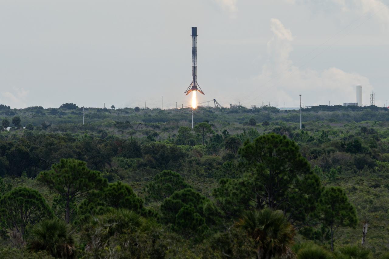 NASA / Falcon 9 Landing Following NASA's SpaceX Crew-13 Launch